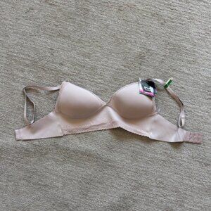 Maidenform Lace Trim Stretch Wireless Bra with Convertible Straps, New with Tags